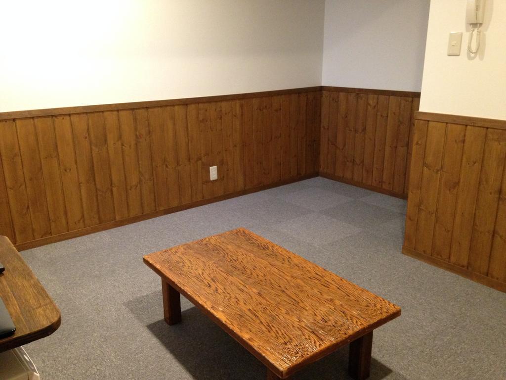 מלון האקובה Community House Tyrolien מראה חיצוני תמונה